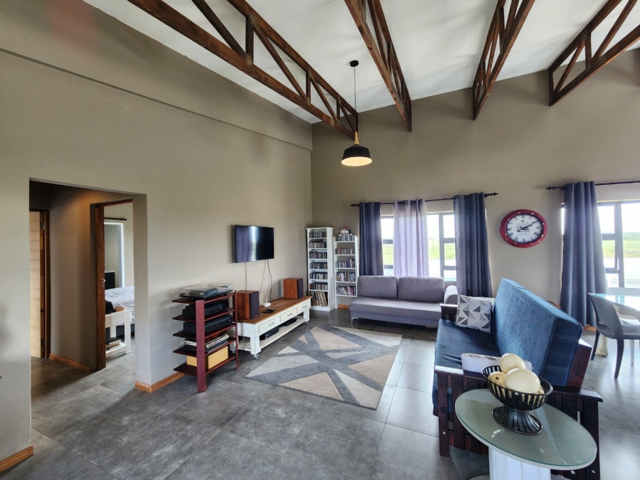 3 Bedroom Property for Sale in Paradise Beach Eastern Cape